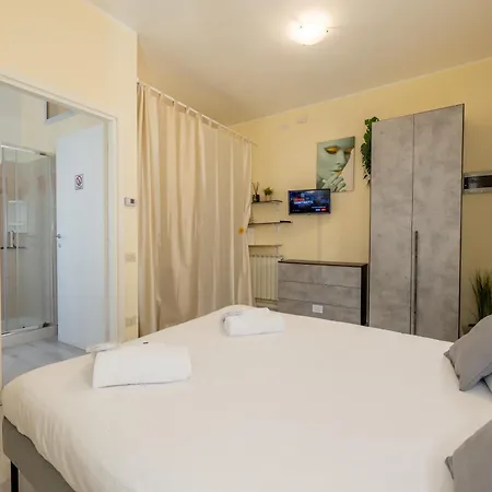 Pit Stop 1 Appartement Locate Varesino